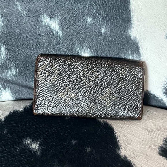 #119 RA0053 Louis Vuitton Monogram Brown Four Key Holder - Picture 2 of 14